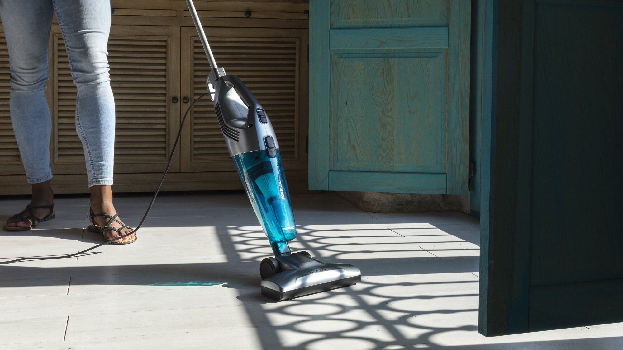 Funkcja odkurzacza ręcznego – szybkie porządki